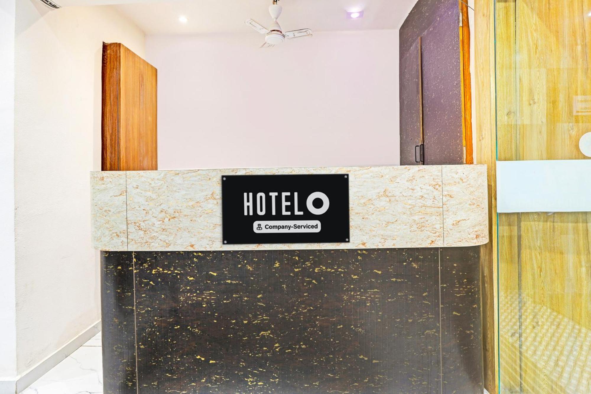 Super Hotel O Althan Formerly Hotel Niraant Surat Zewnętrze zdjęcie