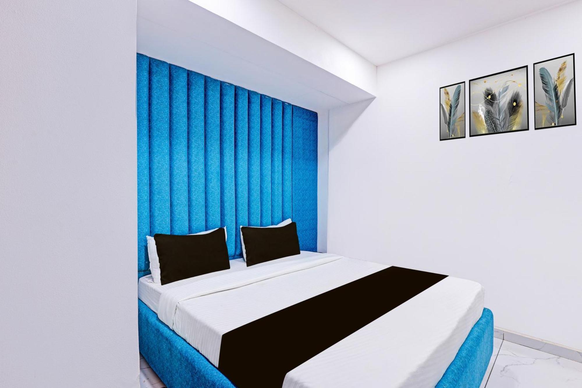 Super Hotel O Althan Formerly Hotel Niraant Surat Zewnętrze zdjęcie